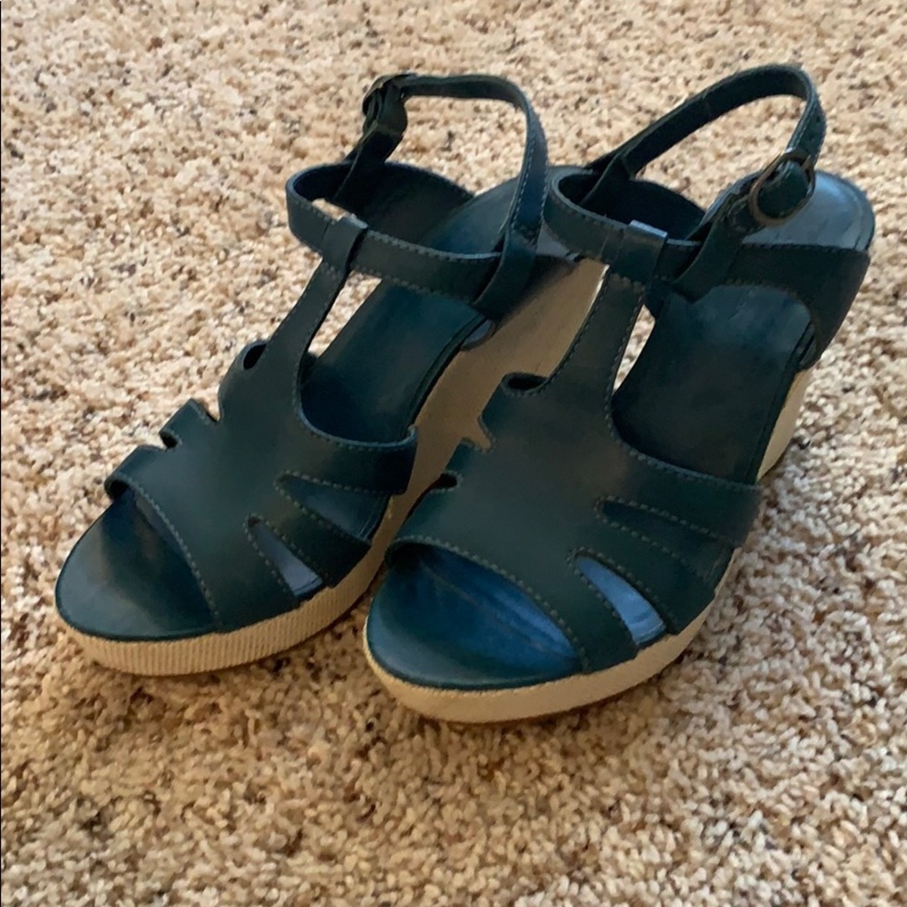 LL Bean Women’s 7 wedge sandal